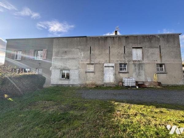 Maison à la campagne avec plusieurs dépendances et plus d’1 hectare de terrain. 