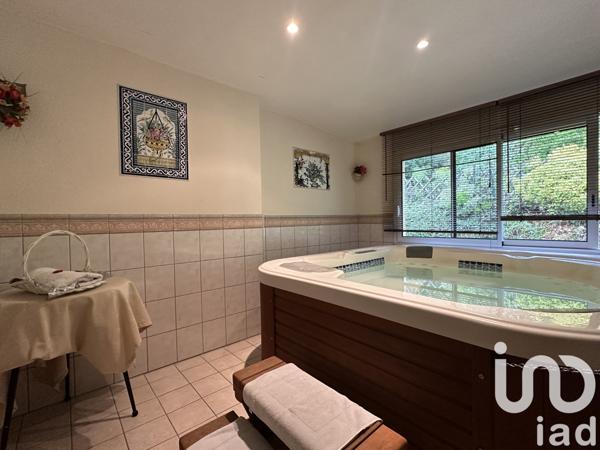 Immeuble à vendre 645 m² Jugon-les-Lacs