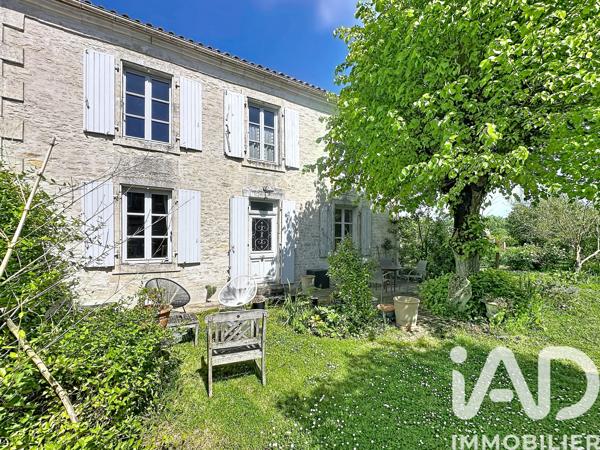 Maison à vendre 6 pièces 250 m² La Grève-sur-Mignon