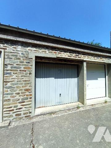 Centre ville de Condé, secteur calme. Appartement  T3 de 73.3m²  situé au Rez-de-chaussée:
Com...
