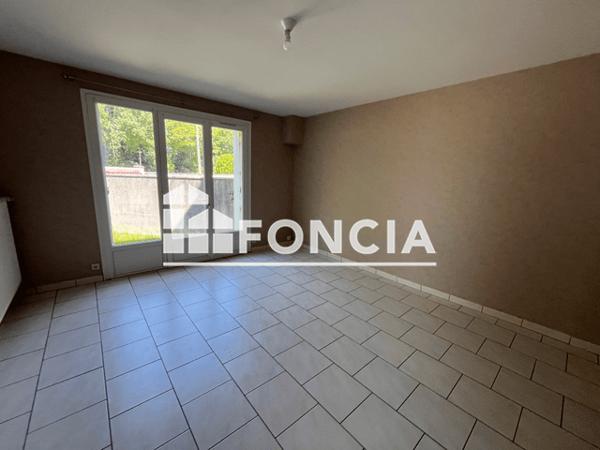 Location Maison 4 pièces 80 m² - 2 SQUARE CESAR GEOFFROY Niort 79000