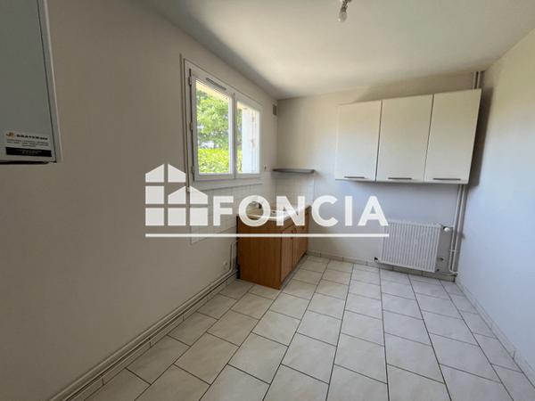 Location Maison 4 pièces 80 m² - 2 SQUARE CESAR GEOFFROY Niort 79000