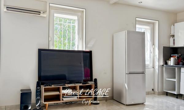 IMMEUBLE DE RAPPORT À VENDRE – MARSEILLE 10ᵉ – BAR + 2 LOGEMENTS + COUR PRIVATIVE