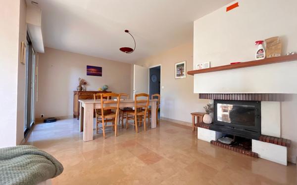 Maison à vendre    5 pièces •  Mesquer