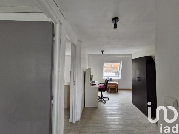 Maison traditionnelle 4 pièces de 90 m² à Lys-lez-Lannoy (59390)