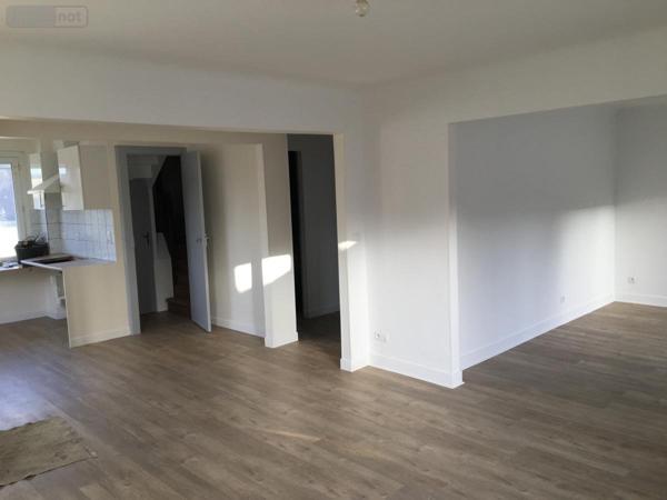 Maison à vendre à Sablé-sur-Sarthe dans la Sarthe (72300), ref : 72068-2166