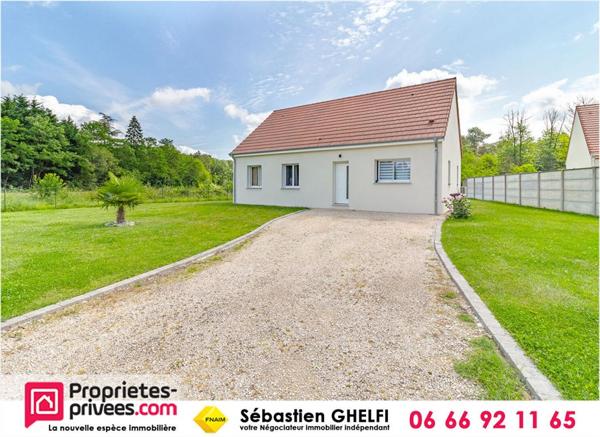 maison de plain-pied avec 3 chambres cellier grand terrain de 1860 m²