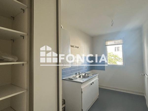 Location Appartement 2 pièces 46.84 m² - RESIDENCE HELIANTHE I Orleans 45100