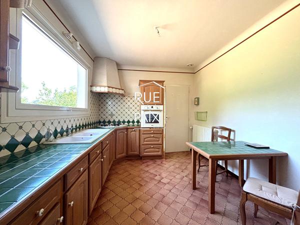 79200 CHATILLON SUR THOUET Maison - 193 m2