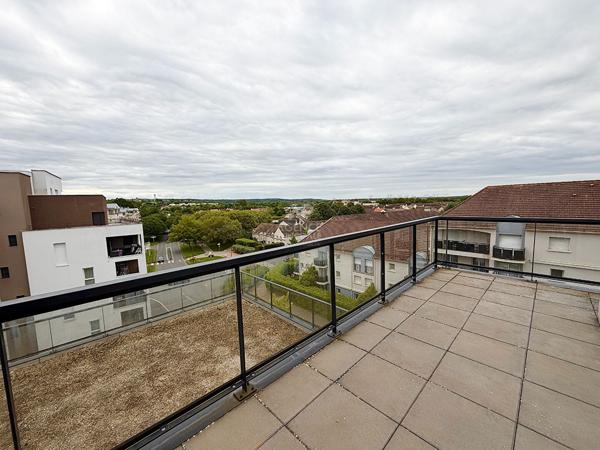 Appartement Cergy 4 pièce(s) 82 m2 420 000 € **  - Référence  2297