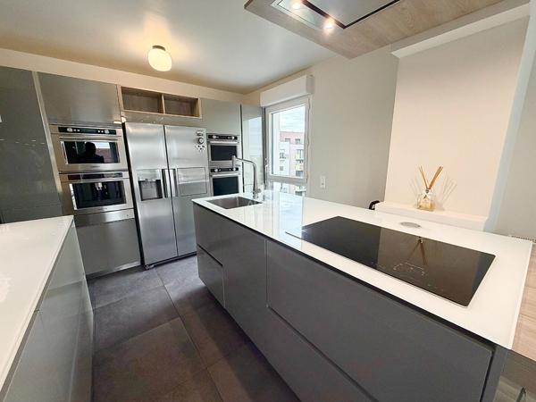 Appartement Cergy 4 pièce(s) 82 m2 420 000 € **  - Référence  2297