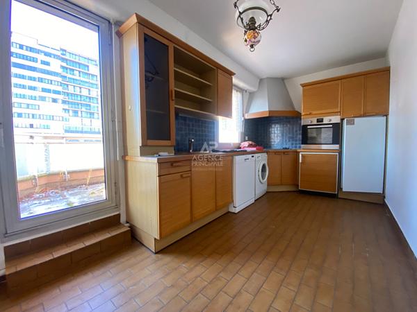 Appartement Nanterre proche place de la Boule 3 pièce(s) 84 m2 399 000 € **  - Référence  15518