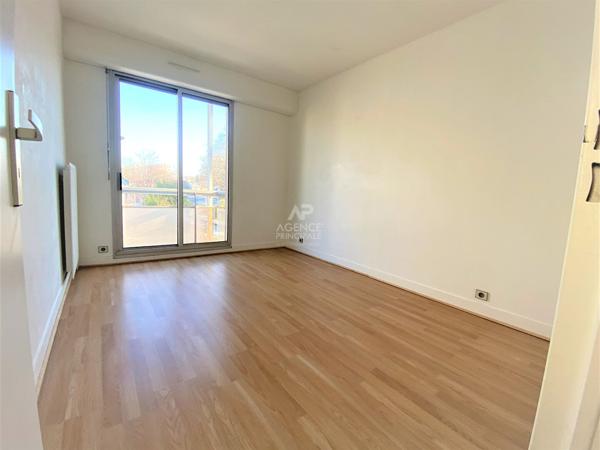 Appartement Nanterre proche place de la Boule 3 pièce(s) 84 m2 399 000 € **  - Référence  15518