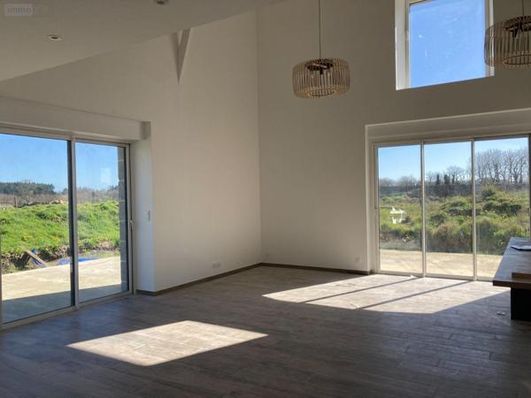 Maison restaurée à louer à Saint-Hilaire-des-Landes en Ille-et-Vilaine (35140), ref : 137/4065   
Campagne