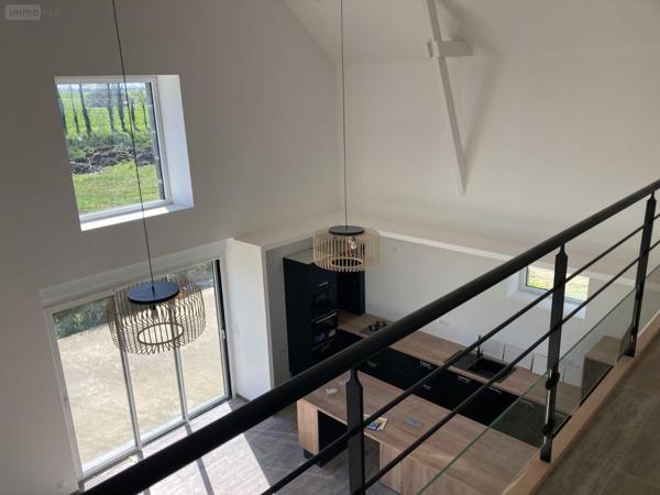 Maison restaurée à louer à Saint-Hilaire-des-Landes en Ille-et-Vilaine (35140), ref : 137/4065   
Campagne