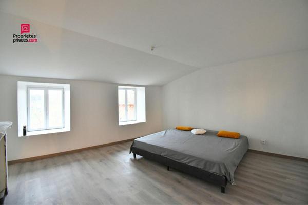 Charmante maison rénovée de 98 m² , Thizy-Les-Bourgs