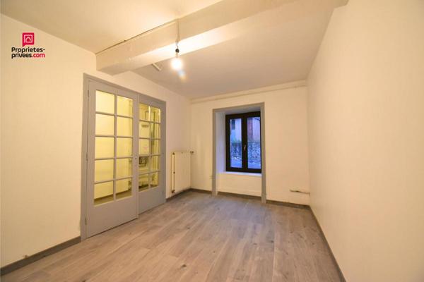 Charmante maison rénovée de 98 m² , Thizy-Les-Bourgs