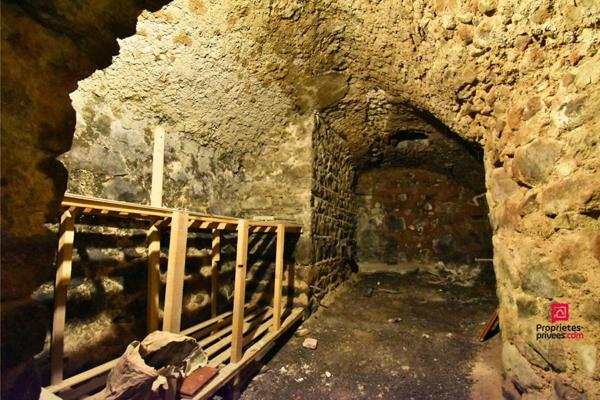 Charmante maison rénovée de 98 m² , Thizy-Les-Bourgs