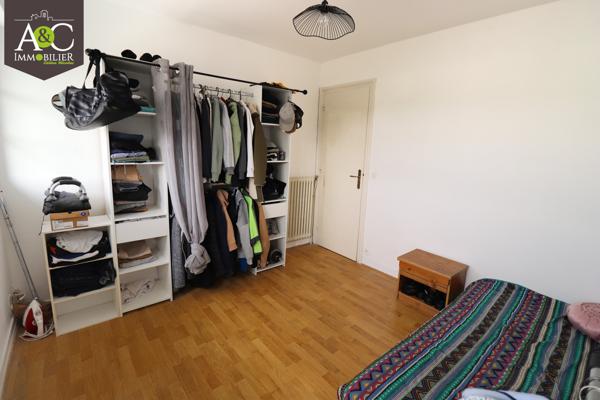 QUEVEN CENTRE NEO-BRETONNE 4 CHAMBRES