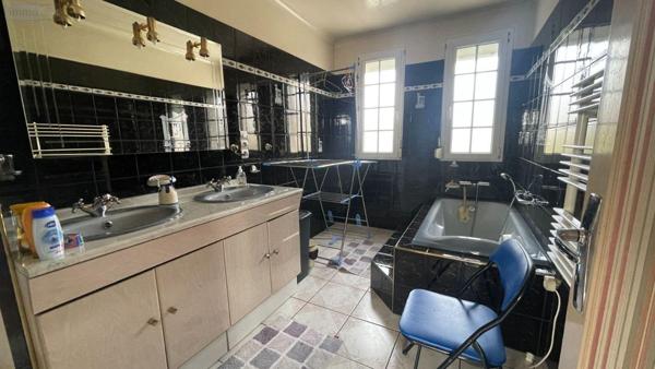 Maison individuelle à vendre à Maubert-Fontaine dans les Ardennes (08260), ref : 08034/77