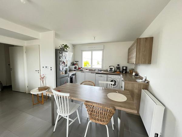 AVRILLE APPARTEMENT DUPLEX T4 AVEC TERRASSES,  
Avrille 49240