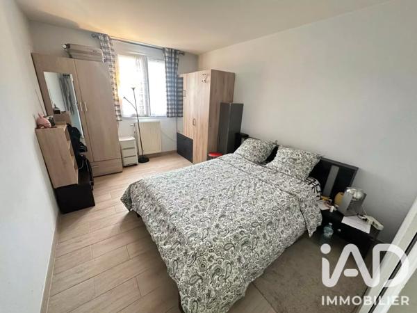 Appartement à vendre 4 pièces 77 m² Évry-Courcouronnes