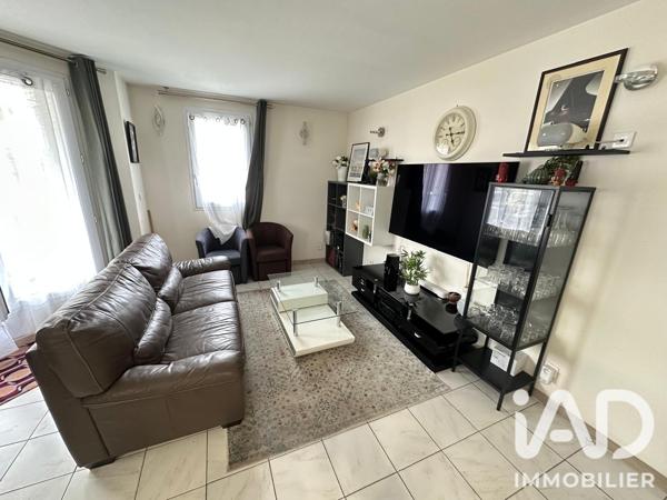Appartement à vendre 4 pièces 77 m² Évry-Courcouronnes