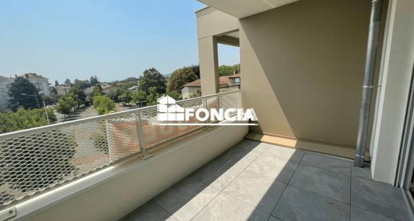 Location Appartement 4 pièces 83.12 m² - Villefranche-sur-saône 69400