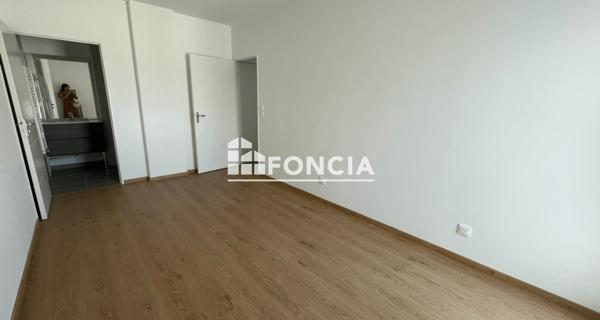 Location Appartement 4 pièces 83.12 m² - Villefranche-sur-saône 69400