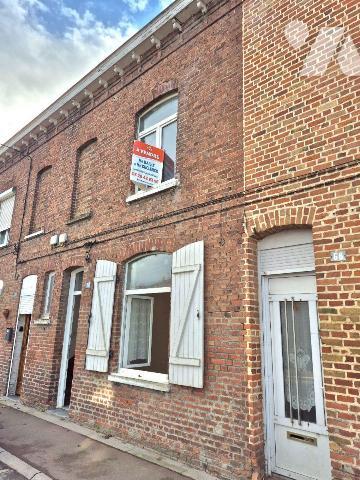 Merville, Charmante maison de ville mitoyenne à rénover !

Elle propose environ 80 m² habitab...