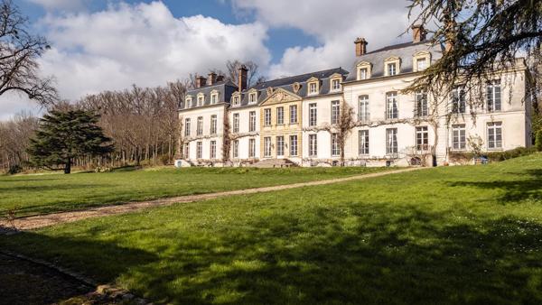 Château Saint-Nom-la-Bretèche - ILE-DE-FRANCE