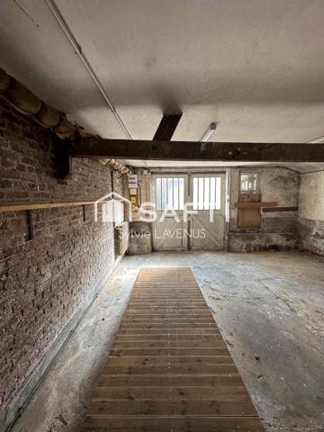 A VAILLY S/AISNE 02, A 20 MN DE SOISSONS, MAISON DE 180 M2 AVEC CAVE ET GARAGE, SUR SON TERRAIN CLOS DE 685 M2.