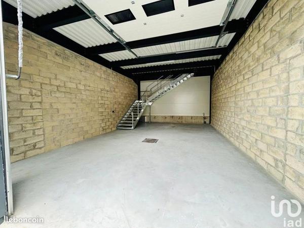 Location local d’activité 127 m² Gradignan