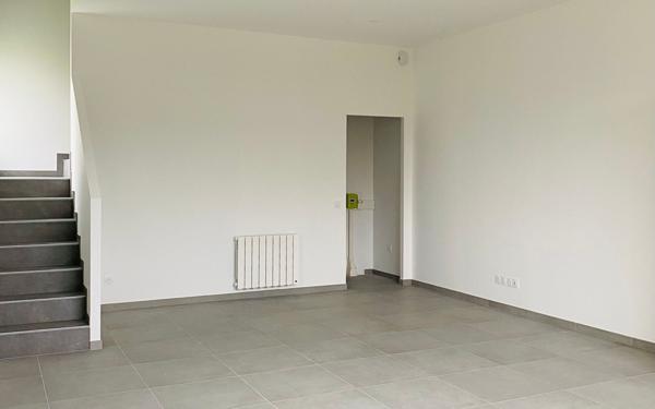 Appartement à louer    4 pièces • 75,13 m2 Saint-Geoire-en-Valdaine