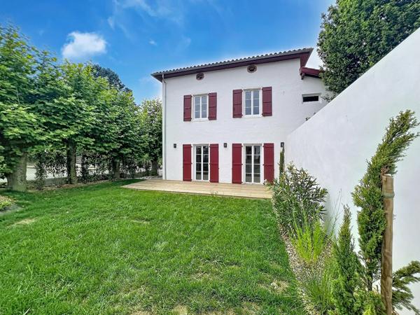 Maison à ARBONNE (64210)