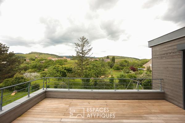 Duo de Maisons Atypiques avec Vue Époustouflante sur les Roches