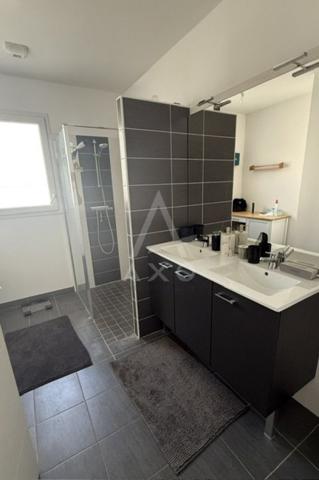 SAINT-YRIEIX - PAVILLON PLAIN PIED 3 CHAMBRES AVEC JARDIN