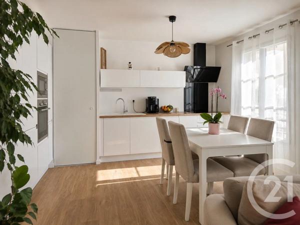 Appartement F3 à vendre  3 pièces - 59 m 2   LA CHAPELLE EN SERVAL  - 60