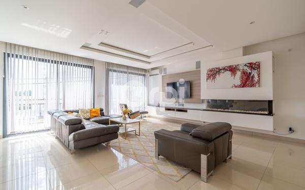 Appartement à vendre    6 pièces • 128,42 m2 Reims