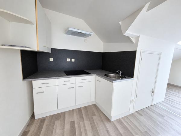 GRAND APPARTEMENT TYPE STUDIO CAUDRY , Caudry