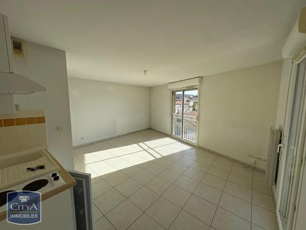Appartement à louer 1 pièce 32.32m² Angoulême (16000)