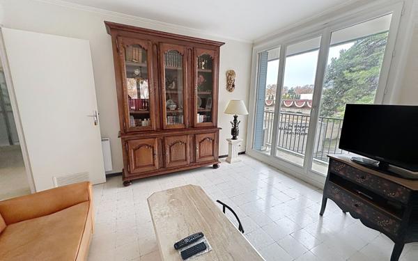 Appartement à vendre    4 pièces • 94 m2 Avignon