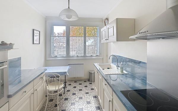 Appartement à vendre    4 pièces • 94 m2 Avignon