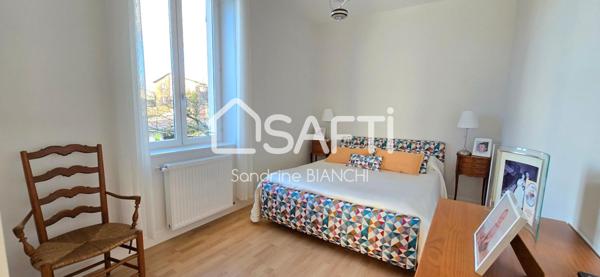 MAISON DE 6 CHAMBRES 190M²