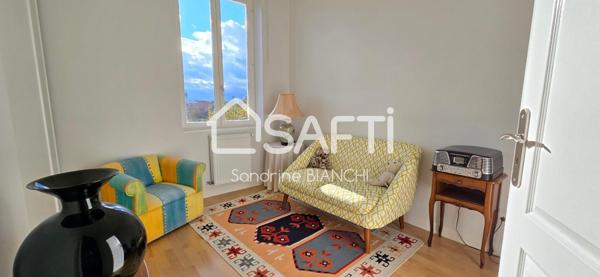 MAISON DE 6 CHAMBRES 190M²