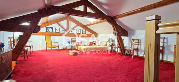 MAISON DE 6 CHAMBRES 190M²