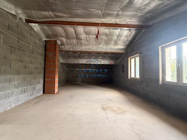 Maison de plain-pied – 100 m² – 3 chambres – Terrain 1 106 m² – AILLEVILLERS ET LYAUMONT