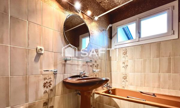 Maison individuelle - 4 chambres - Terrain clos