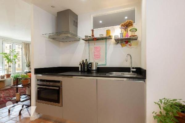 COUP DE COEUR - T2 ATYPIQUE AVEC TERRASSE A L'ENTREE DU PANIER.

À deux pas du Vieux-Port de ...