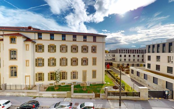 Appartement à vendre    3 pièces • 91 m2 Lyon 4